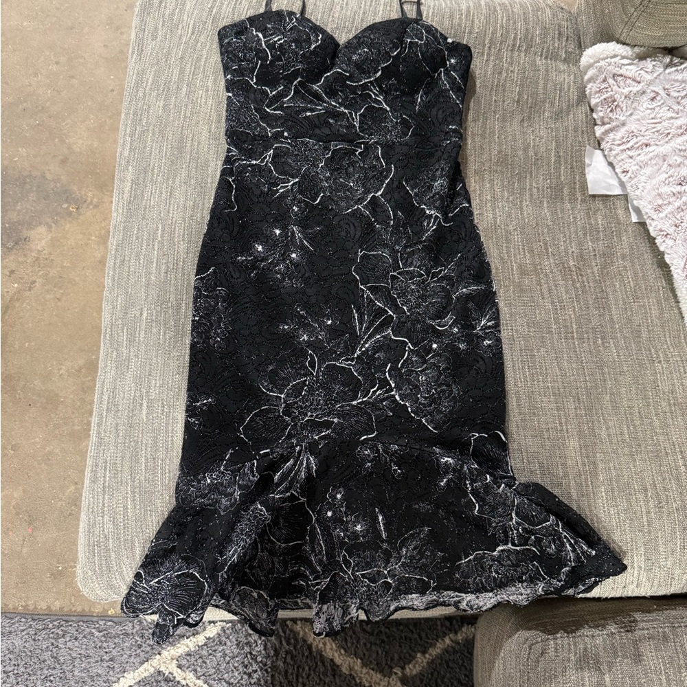 NWOT Guess Black and White Lace Dress